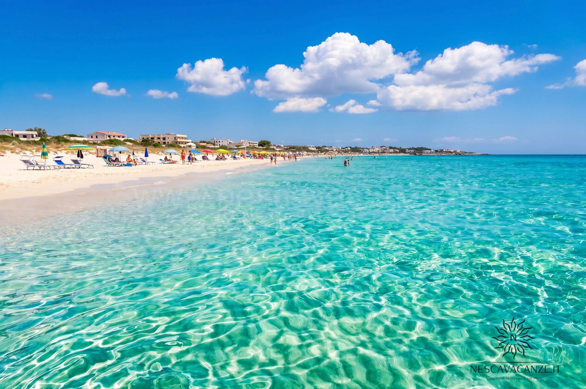 Mare cristallino e sabbia bianca a Pescoluse, Maldive del Salento