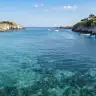 L'insenatura di Porto Badisco con l'acqua trasparente tra le due sponde di roccia
