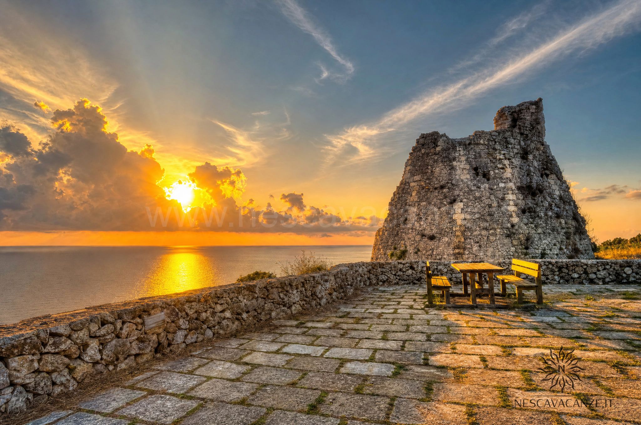 Tramonto sul mare dalla Torre del Sasso a Marina di Tiggiano