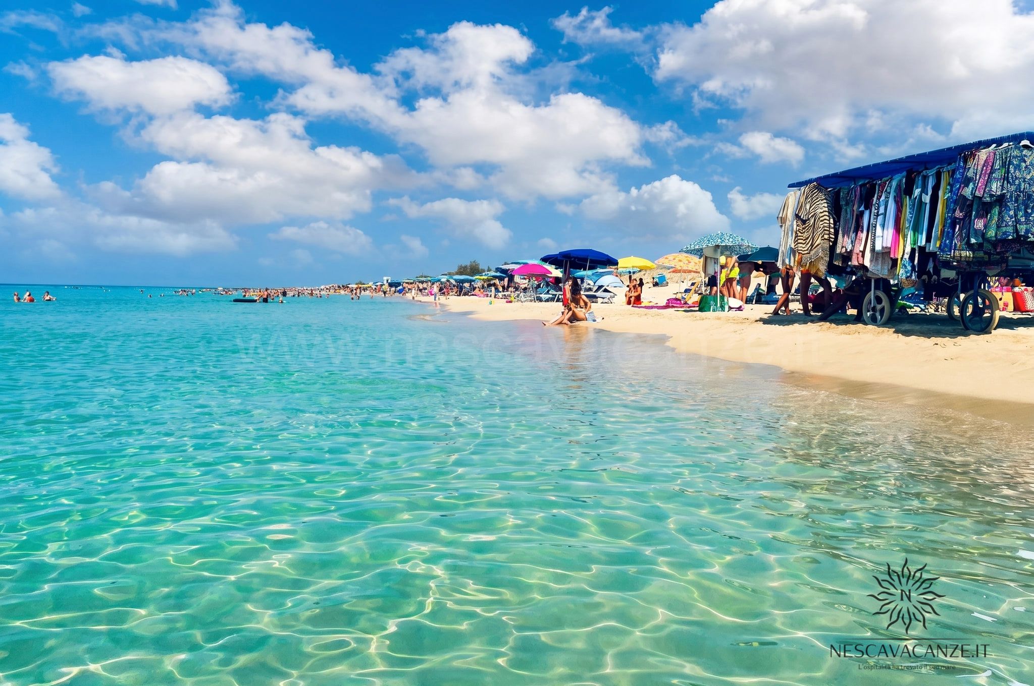 Spiaggia di Pescoluse con acque turchesi cristalline, Maldive del Salento