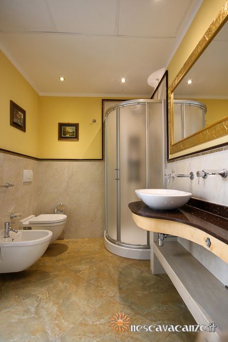 Primo bagno casa Pescoluse 9