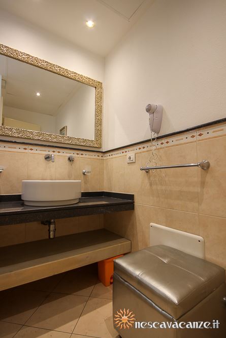 Secondo bagno casa Pescoluse 9